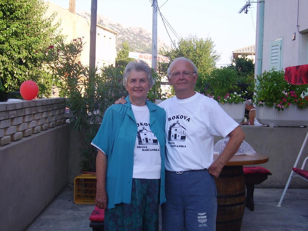 Guest House Darinka Draga Bašćanska Eksteriør billede